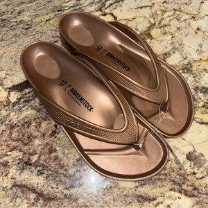 Birkenstock men’s sz 10 Bronze Sandals NWT